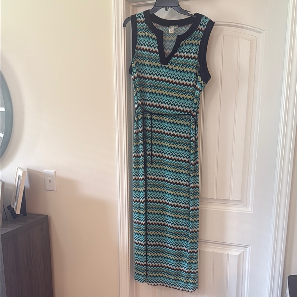 Soho Apparel Blue and Black Zigzag Maxi Dress
